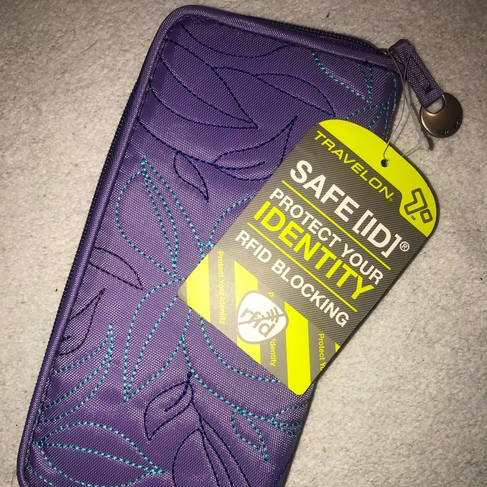 Travelon Wallet - NWT